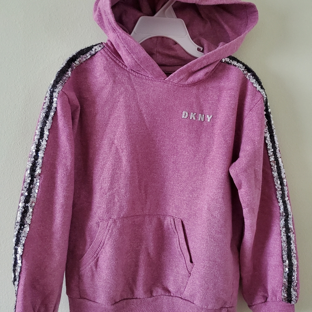 Girls jacket with hood, size 5-6, light purple, good condition